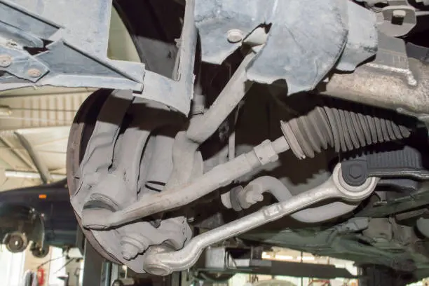 „Top de zgomot” subestimat al șasiului dumneavoastră: cum modelează bucșele barei de stabilizare senzația de conducere premium